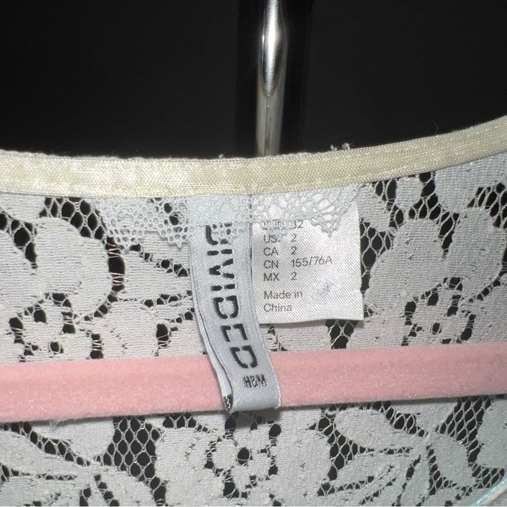 029 divided from H&M lace dress size 2 - Picture 2 of 3